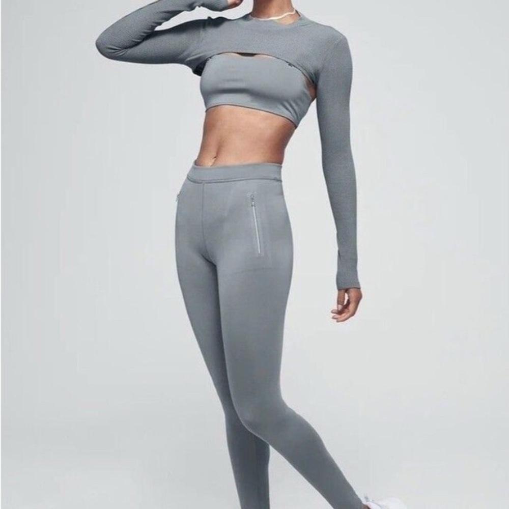 ALO Yoga Thrill Seeker Leggings M - Picture 2 of 14